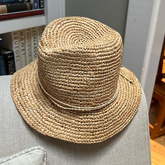 San Diego Crochet Raffia Bucket Hat, One Size, New with Tags - Picture 2 of 6